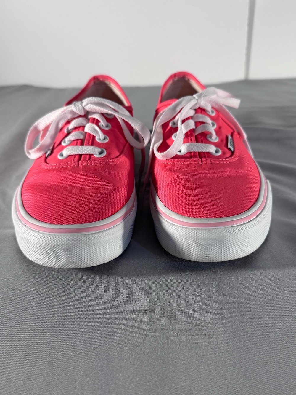 Vans Customs Pink Authentic Lace-Up Sneakers Women’s 7.5 Star Print Lining - Picture 6 of 7